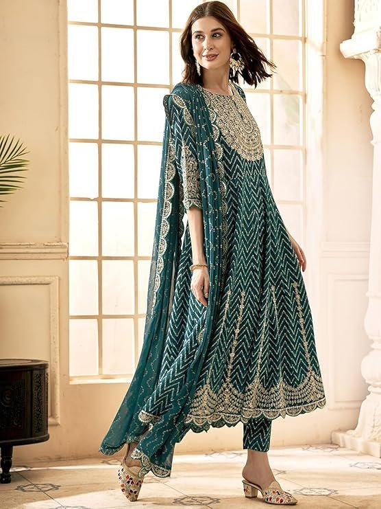 Amazon Brand - Tavasya Womens Kurta Set